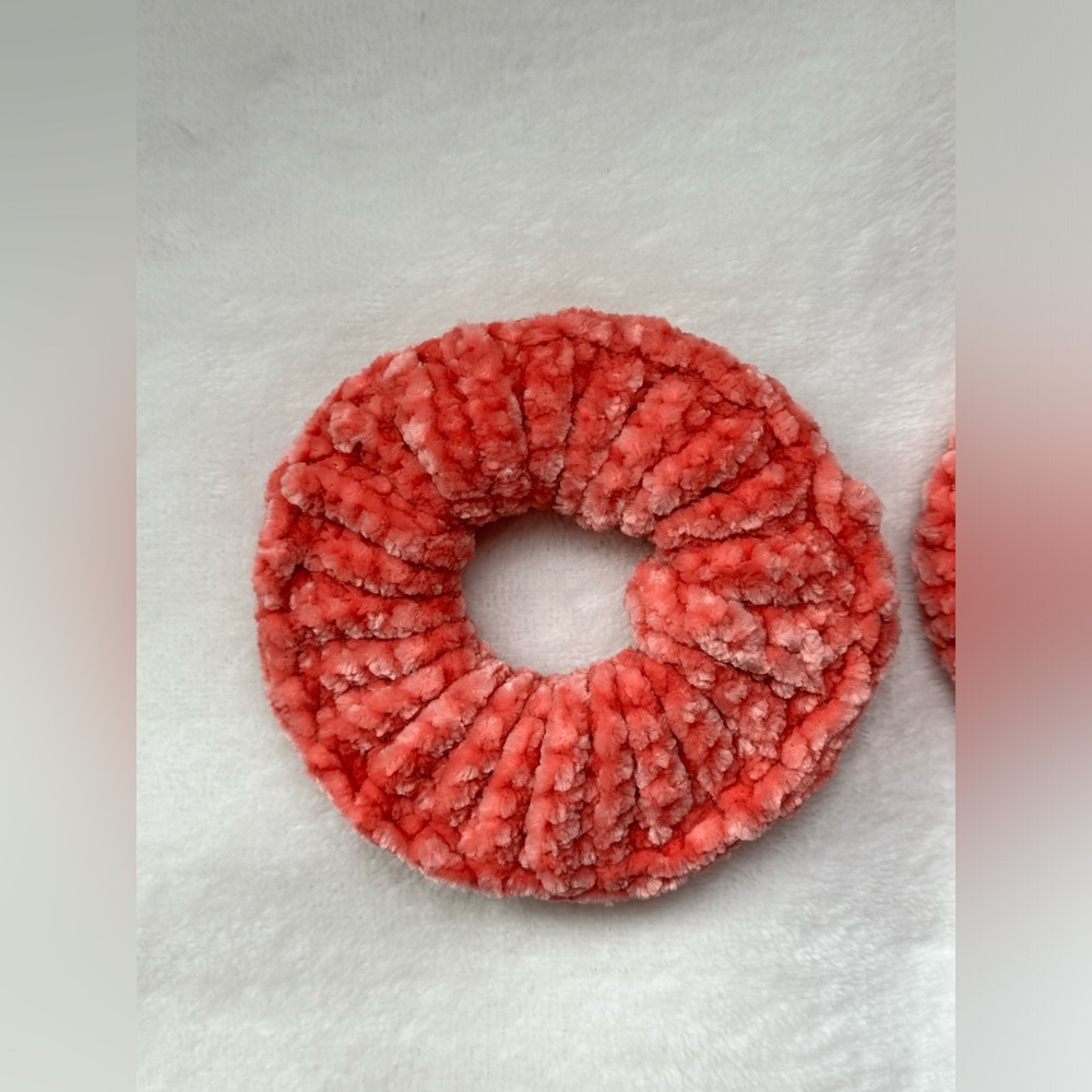 Handmade Crochet Scrunchies 3pk - Picture 3 of 8
